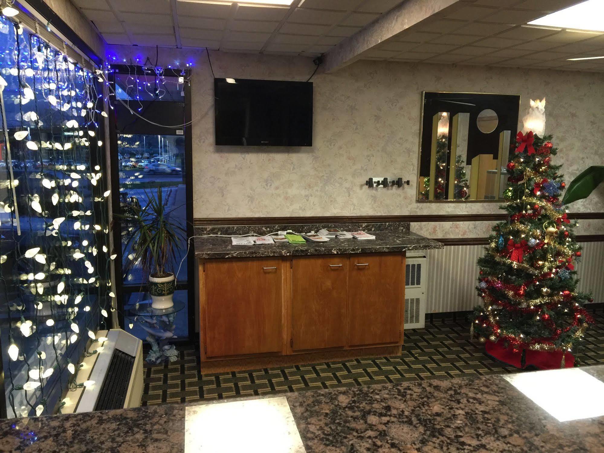 Budget Inn Уилямсвил Екстериор снимка